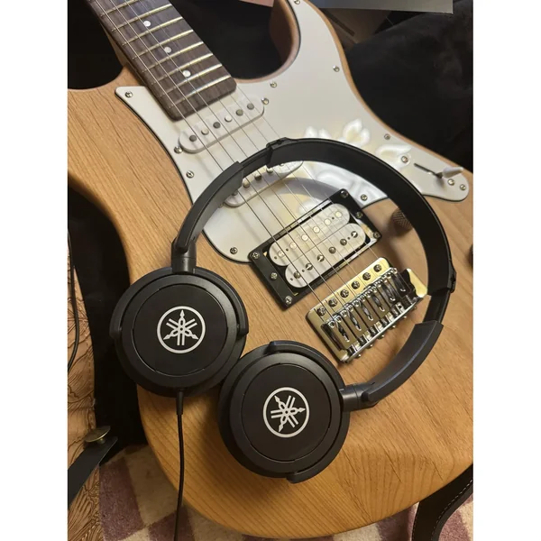 Yamaha HPH-100B