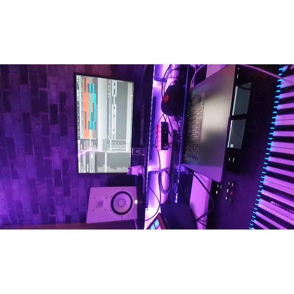 Yamaha HS 7 W Bundle