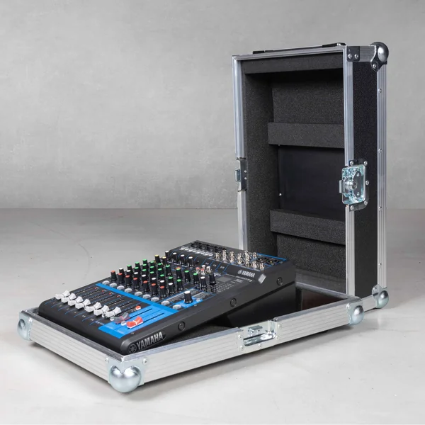 Yamaha MG10XUF Case Bundle