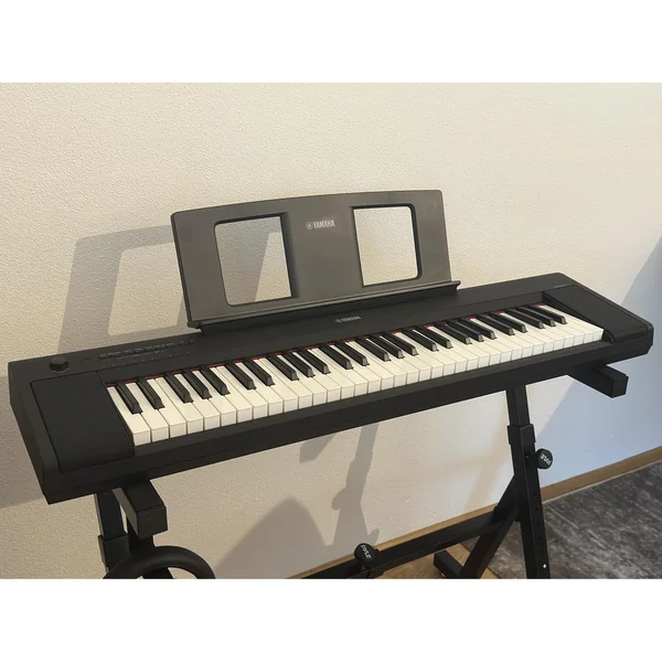 Yamaha NP-15 Piaggero Black