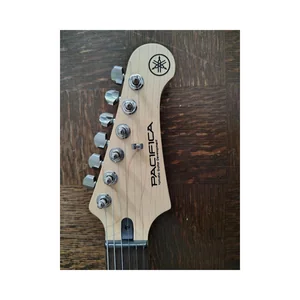 Yamaha Pacifica 112J YNS