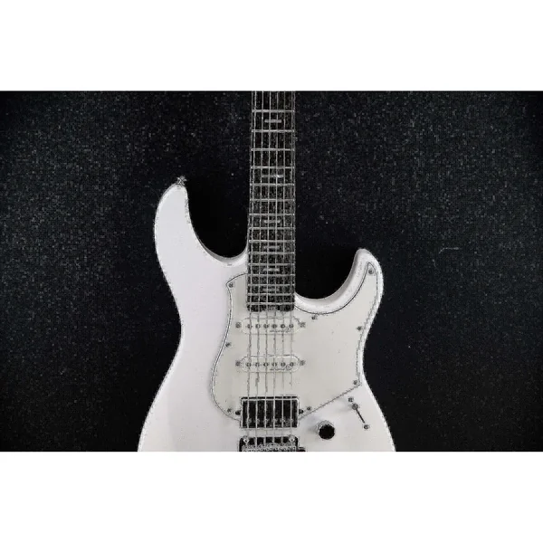 Yamaha Pacifica Standard Plus SHW RF