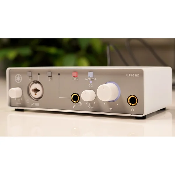 Yamaha UR12 MK3 White