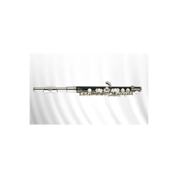 Yamaha YPC-32 Piccolo